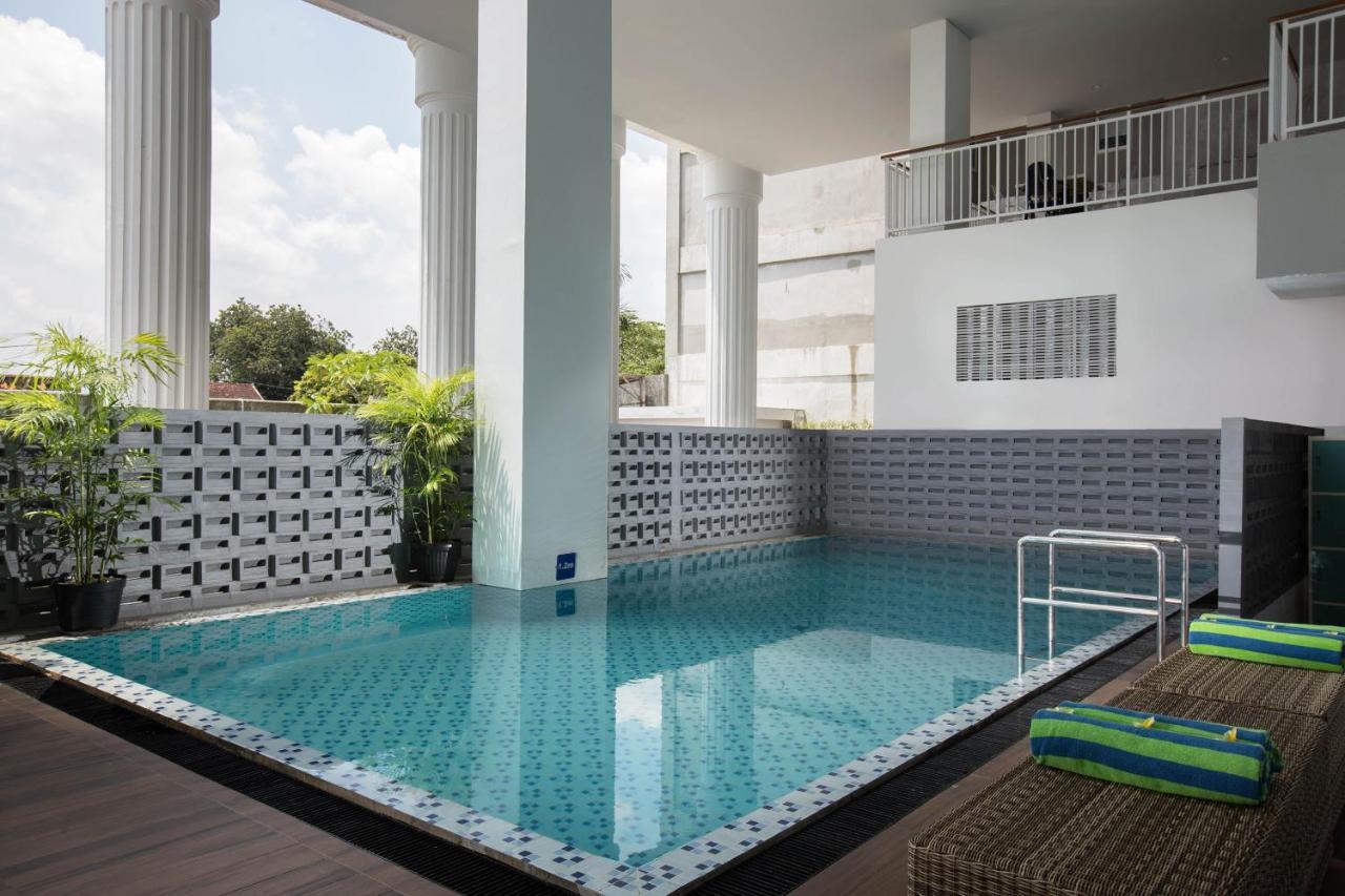 Khas Tugu Hotel Jogjakarta Buitenkant foto