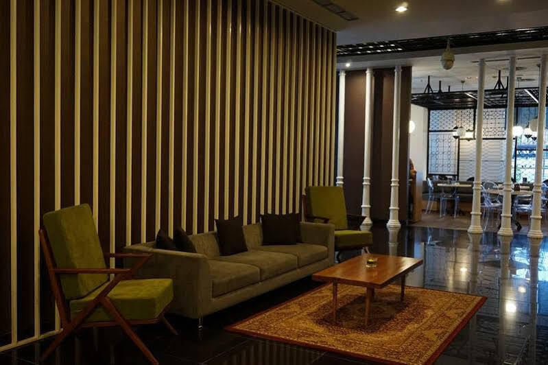 Khas Tugu Hotel Jogjakarta Buitenkant foto