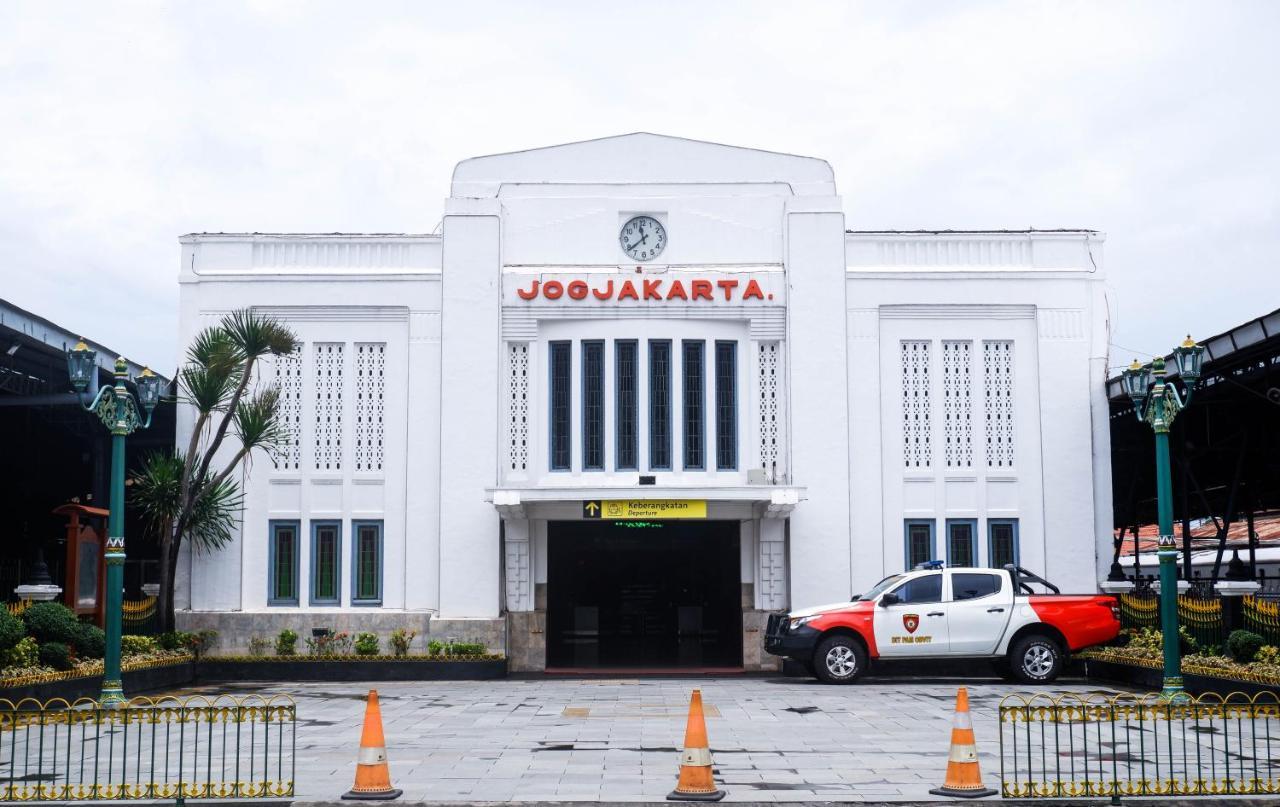 Khas Tugu Hotel Jogjakarta Buitenkant foto